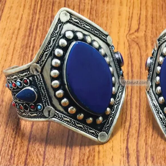 Lapis Lazuli Handmade Bracelet, Big Gemstone Bracelet, Ethnic Kuchi Statement - Picture 5 of 7